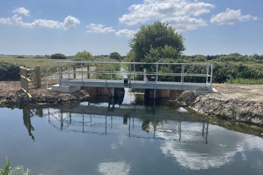 Tilting Weirs Installation at Pevensey Levels